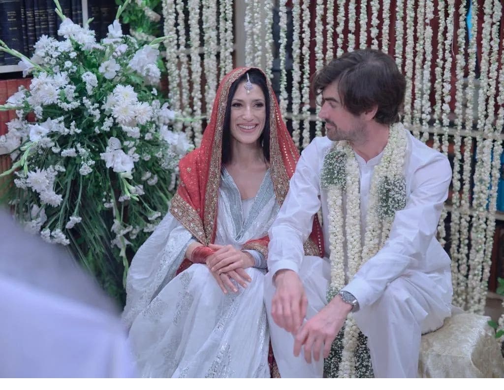Fatima Bhutto Beautiful wedding pictures with her husband Gibran