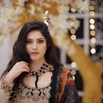 Neelam Muneer Life story Age Shows Family Total assets and more