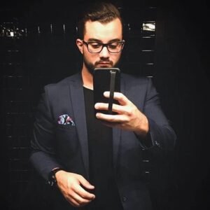 imgi 29 MIDNIGHT87355397 750x